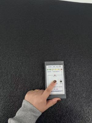 Antistatik ESD-Gummimatte mit doppelten PVC-Schichten und Rindenmuster-Oberfläche für ergonomischen Komfort und Rutschfestigkeit